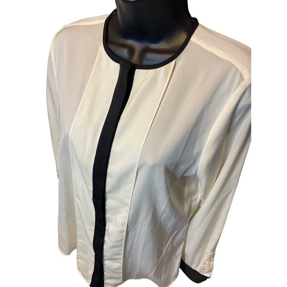 Lauren Ralph Lauren Cream Lightweight Blouse with Black Trim Sz M - Picture 3 of 9